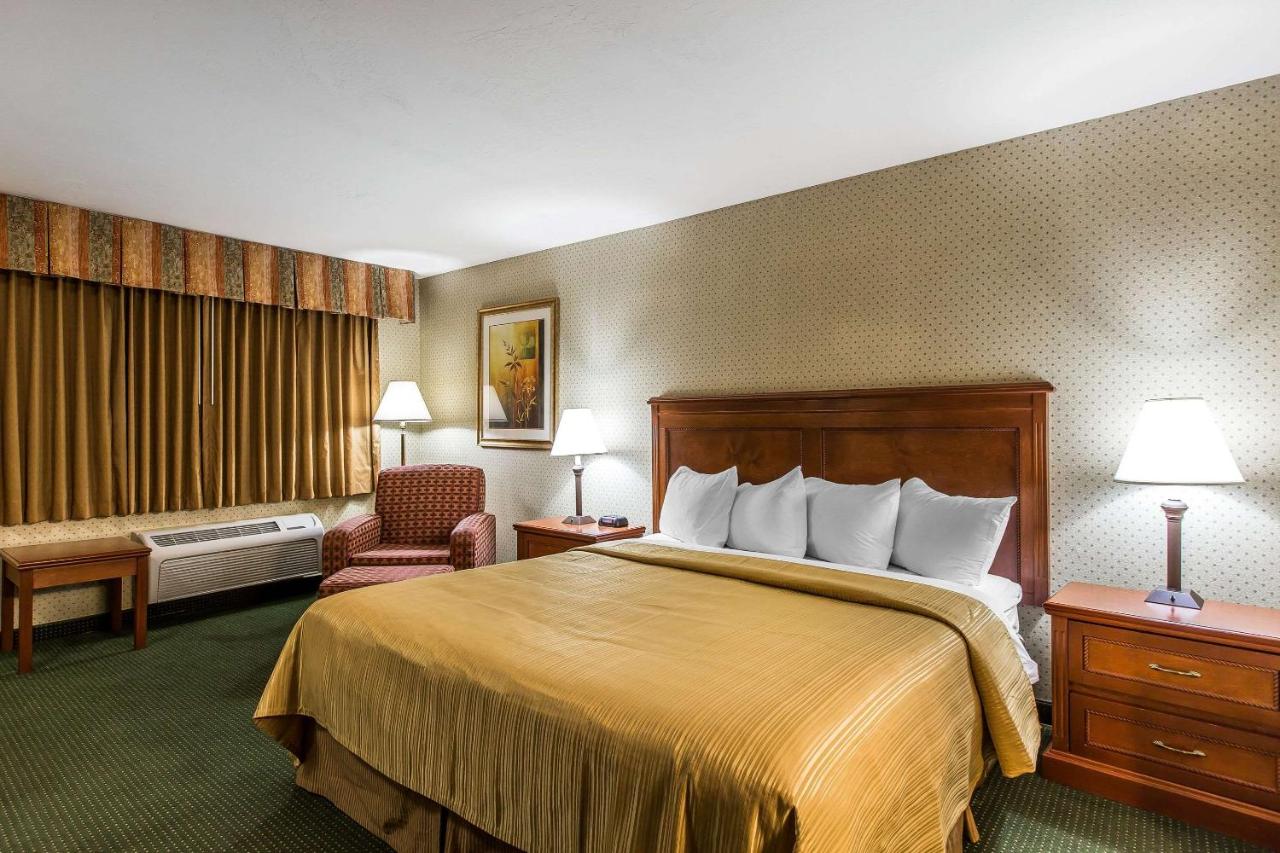 King Room - Non-Smoking at Quality Inn Near China Lake Naval Station