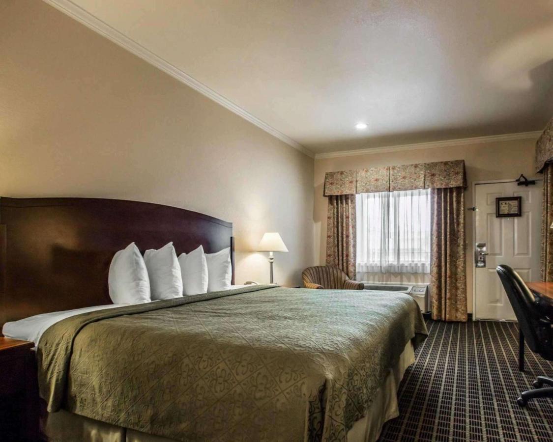 Room #48905720 at Quality Inn Temecula Valley Wine Country