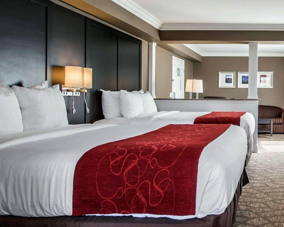 Deluxe Suite, 2 Queen Beds with Sofa Bed, Non Smoking at Comfort Suites San Clemente Beach