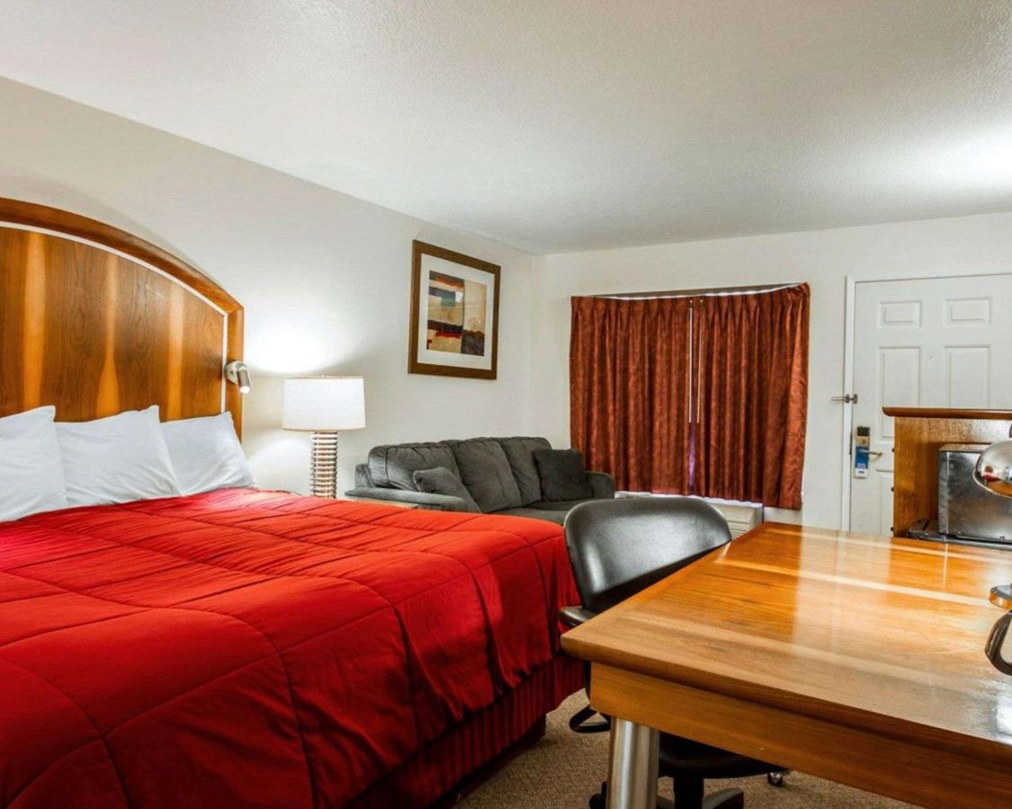 | Sea Drift Inn