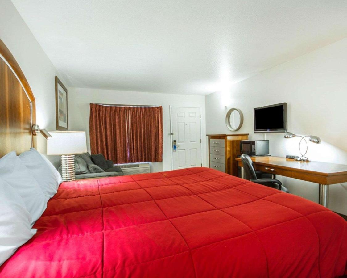 | Sea Drift Inn