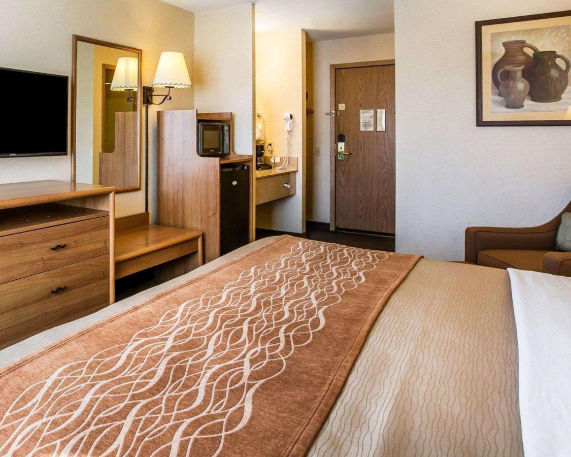 | Quality Inn Lone Pine near Mount Whitney
