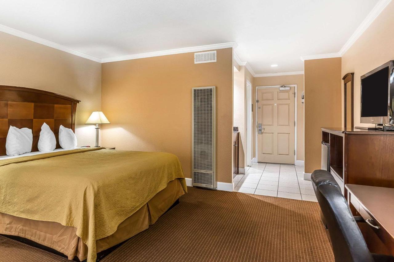 King Room - Accessible/Non-Smoking at Quality Inn near Hearst Castle