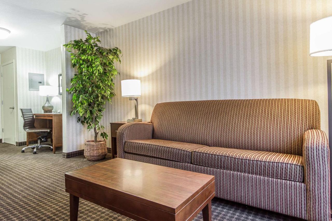 Standard King Room at Quality Inn Half Moon Bay/Miramar Beach
