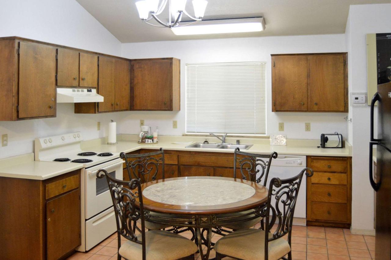 | Quality Inn Yosemite Valley Gateway