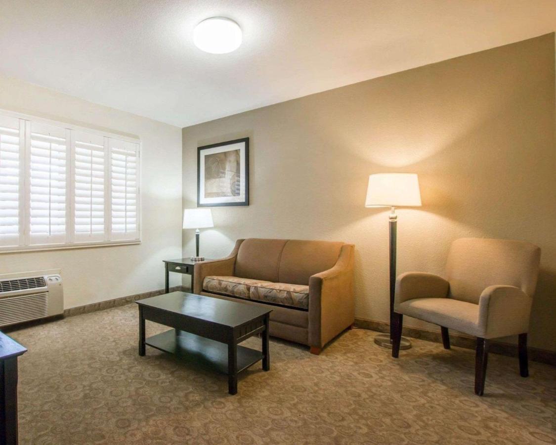 Room #5916208 at Rodeway Inn Los Angeles Convention Center