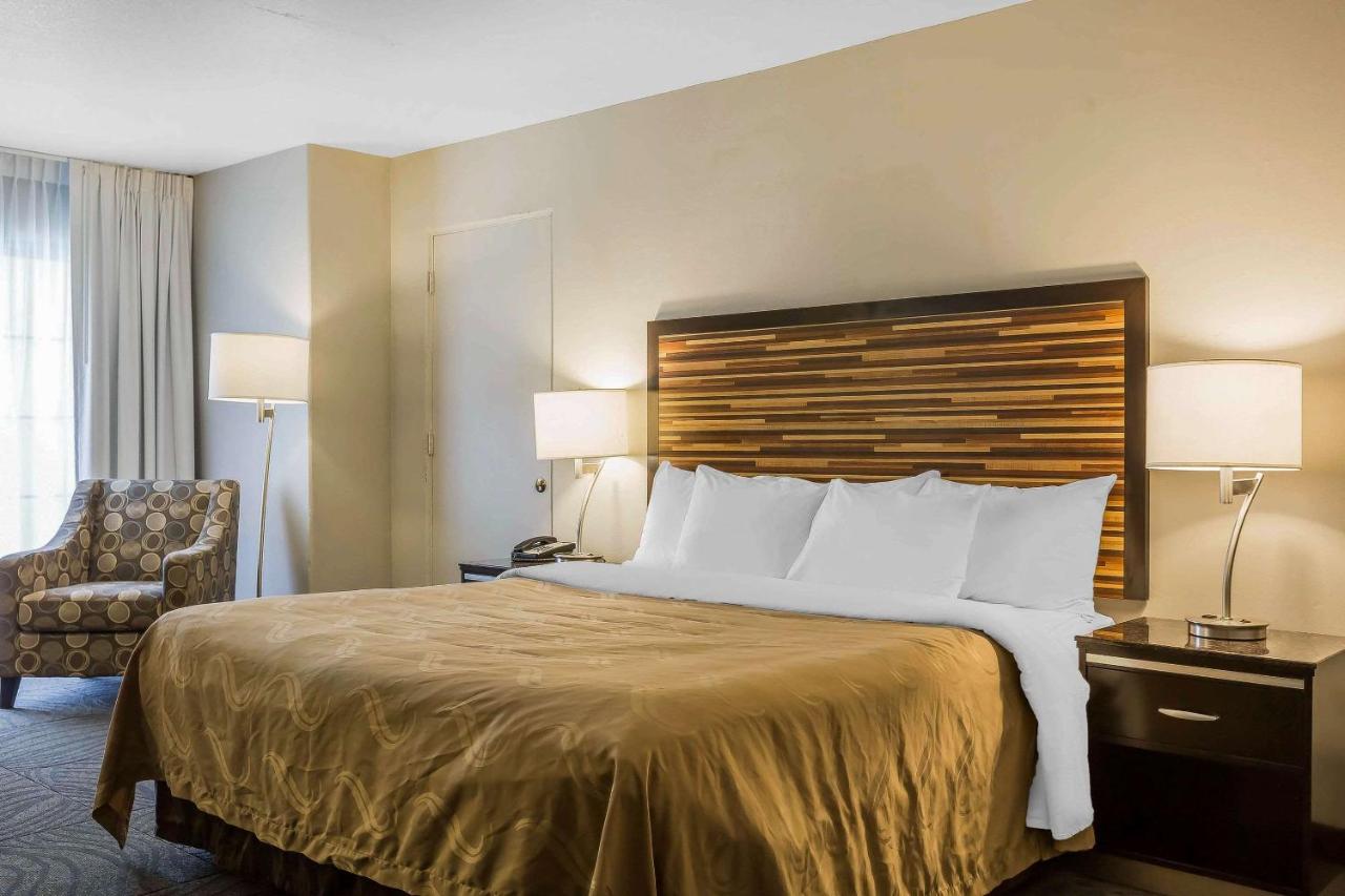 | Quality Inn Fallbrook