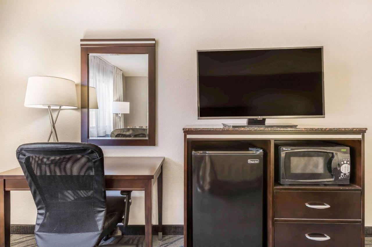 | Quality Inn Fallbrook