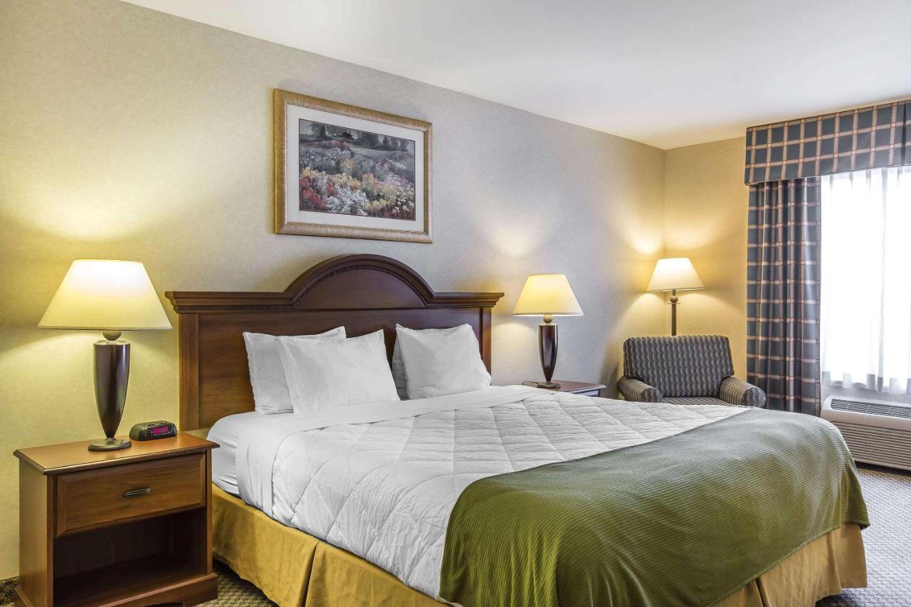 | Oasis Inn and Suites Joshua Tree -29 Palms