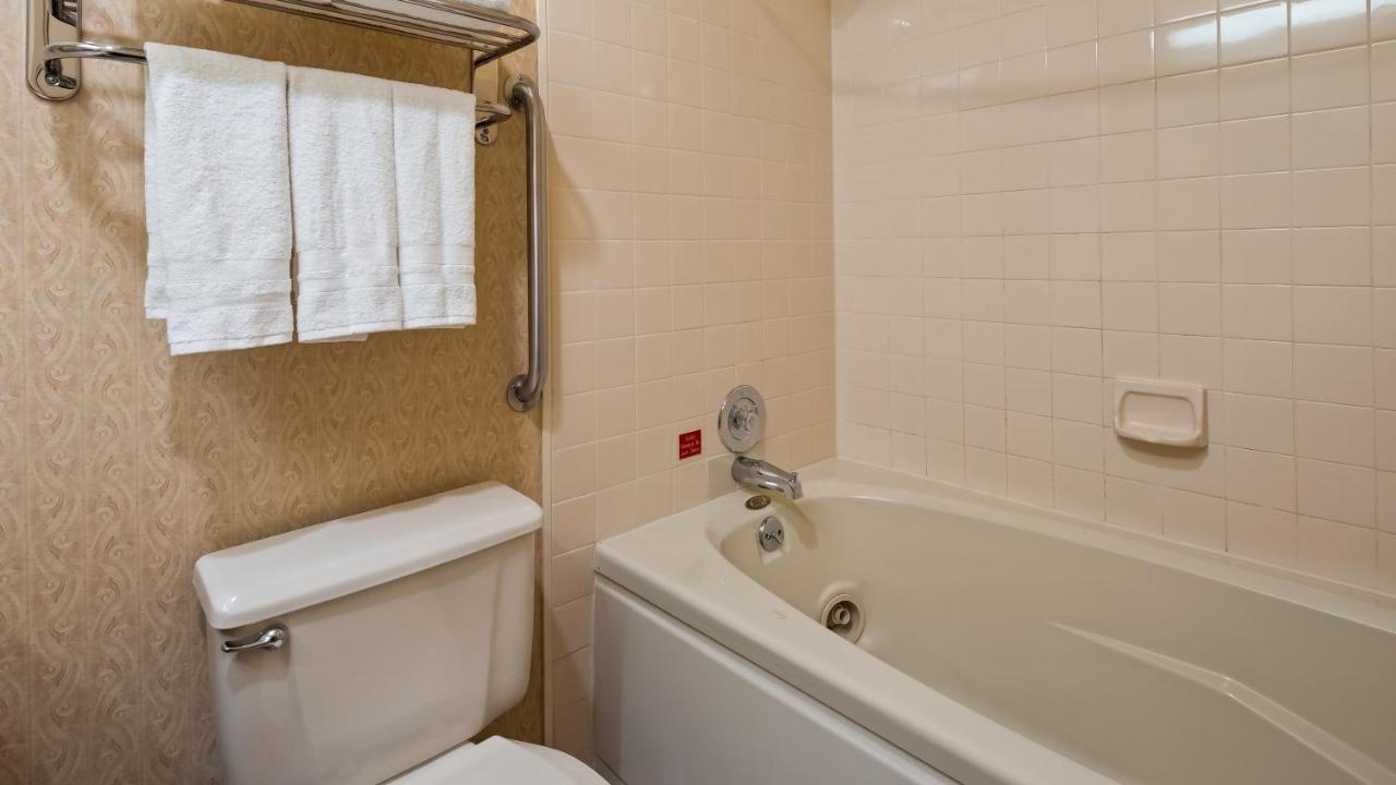  | Best Western Inn & Suites