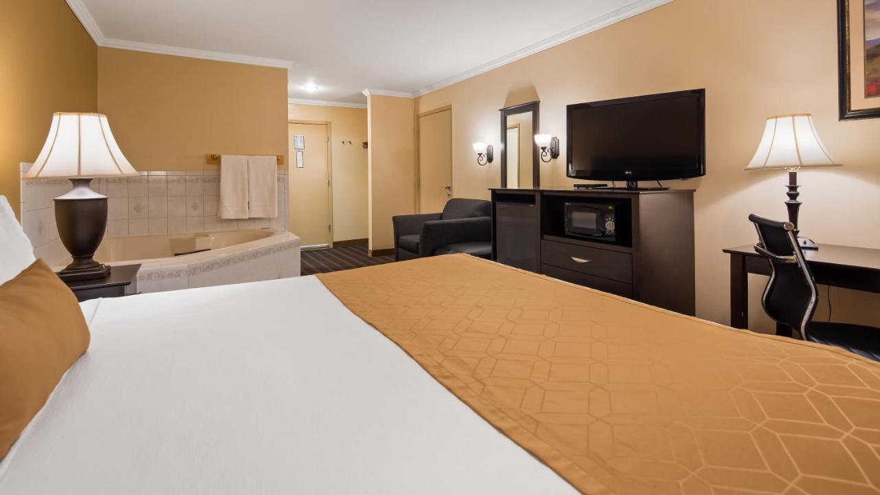  | Best Western Inn & Suites