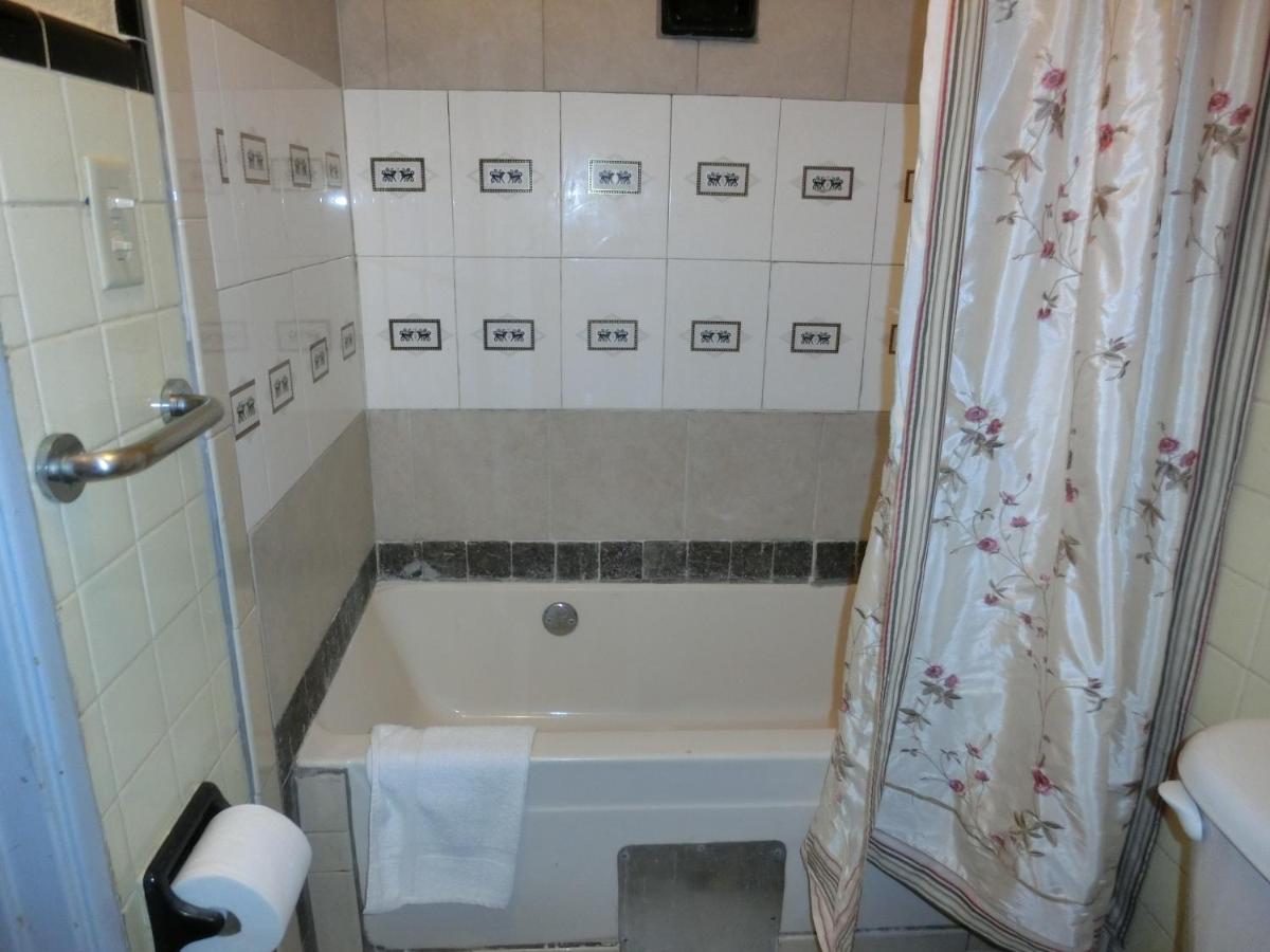 | The Garden Villas Hotel