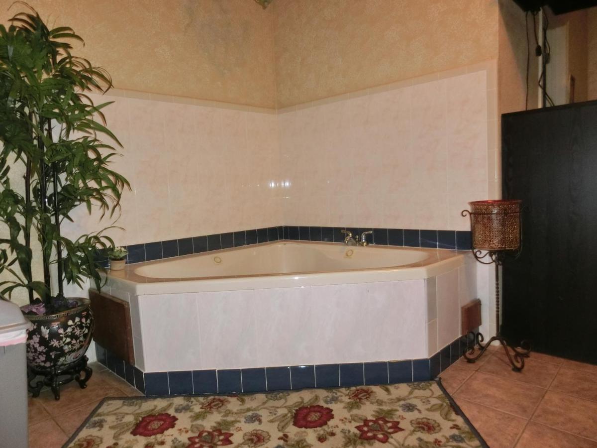 | The Garden Villas Hotel
