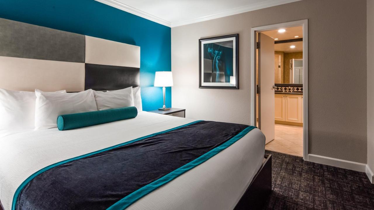 Deluxe King Suite (No Resort Fees + Free Parking) at Best Western Plus Casino Royale - Center Strip