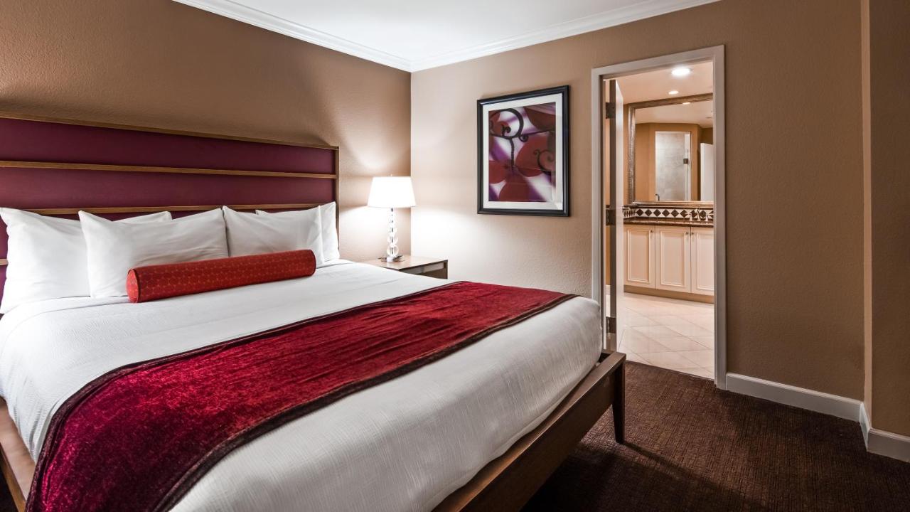Deluxe King Suite (No Resort Fees + Free Parking) at Best Western Plus Casino Royale - Center Strip
