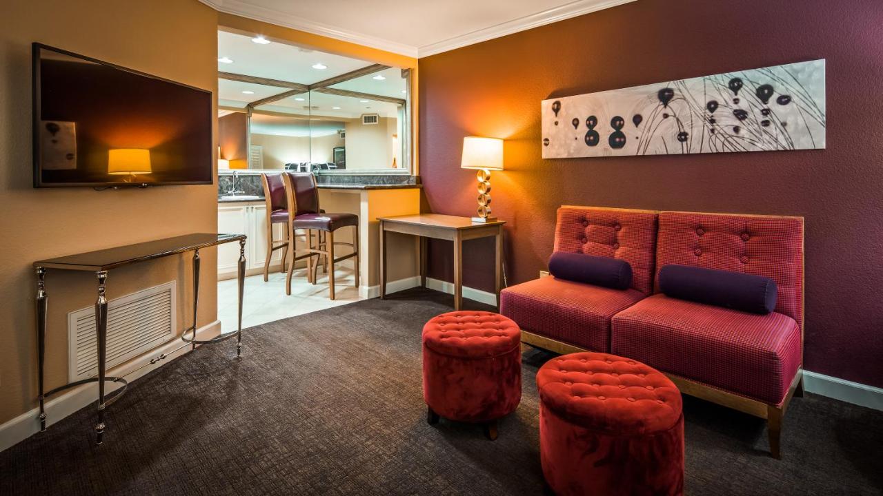 Deluxe King Suite (No Resort Fees + Free Parking) at Best Western Plus Casino Royale - Center Strip