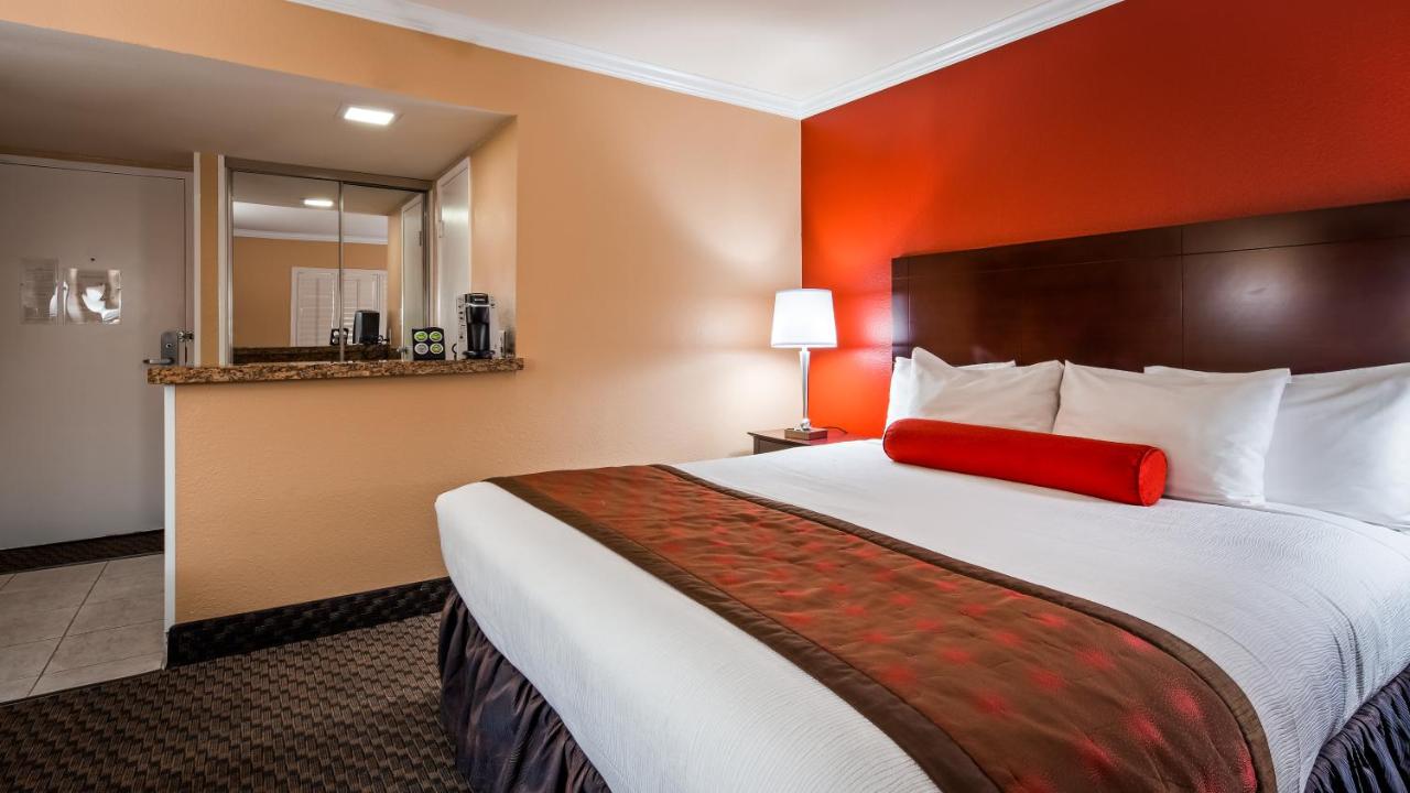 Standard King Room (No Resort Fees + Free Parking) at Best Western Plus Casino Royale - Center Strip
