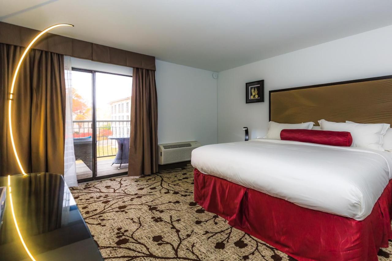 King Room with Balcony at Regalia Hotel & Conference Center