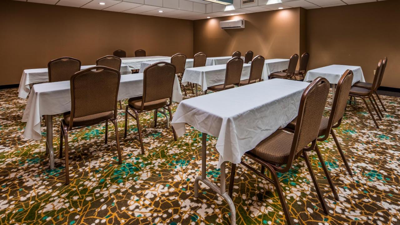 | Best Western Warren Hotel