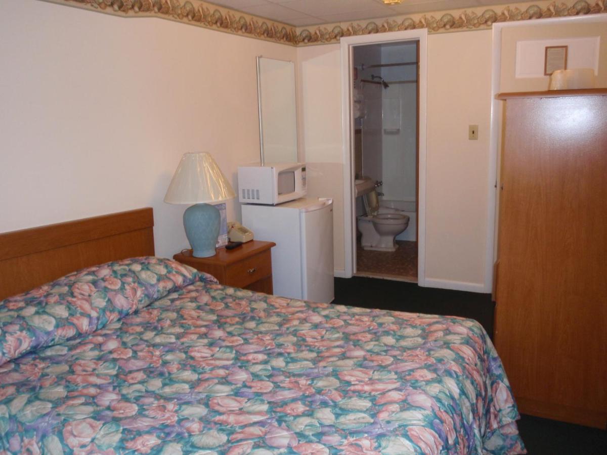 Standard Room with One Double Bed at Majestic Hotel & Apartments