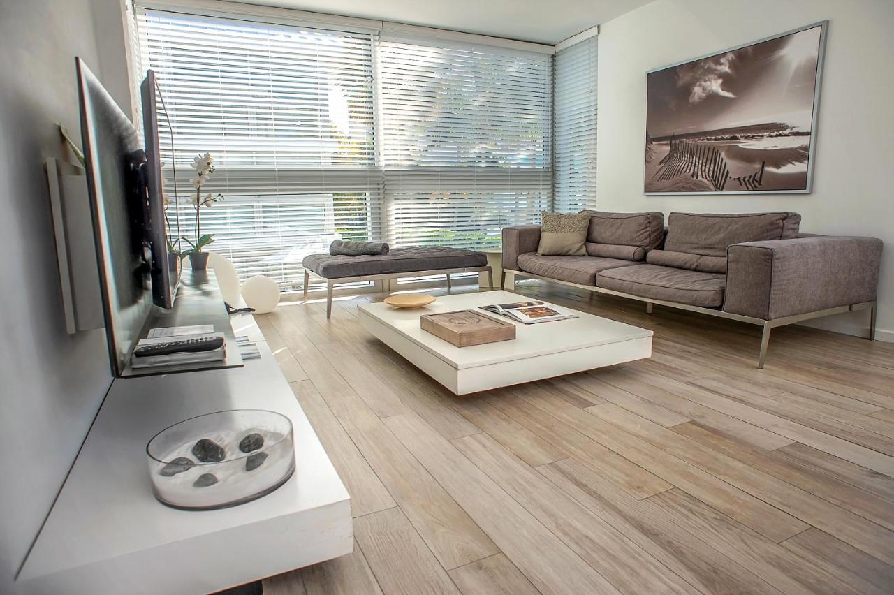 | Beach Haus Key Biscayne Contemporary Apartments