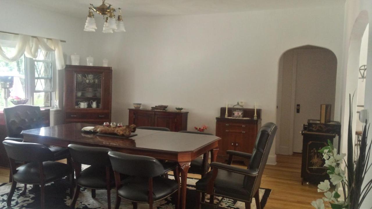 | Maurrocks - A Pocono Mountains B&B
