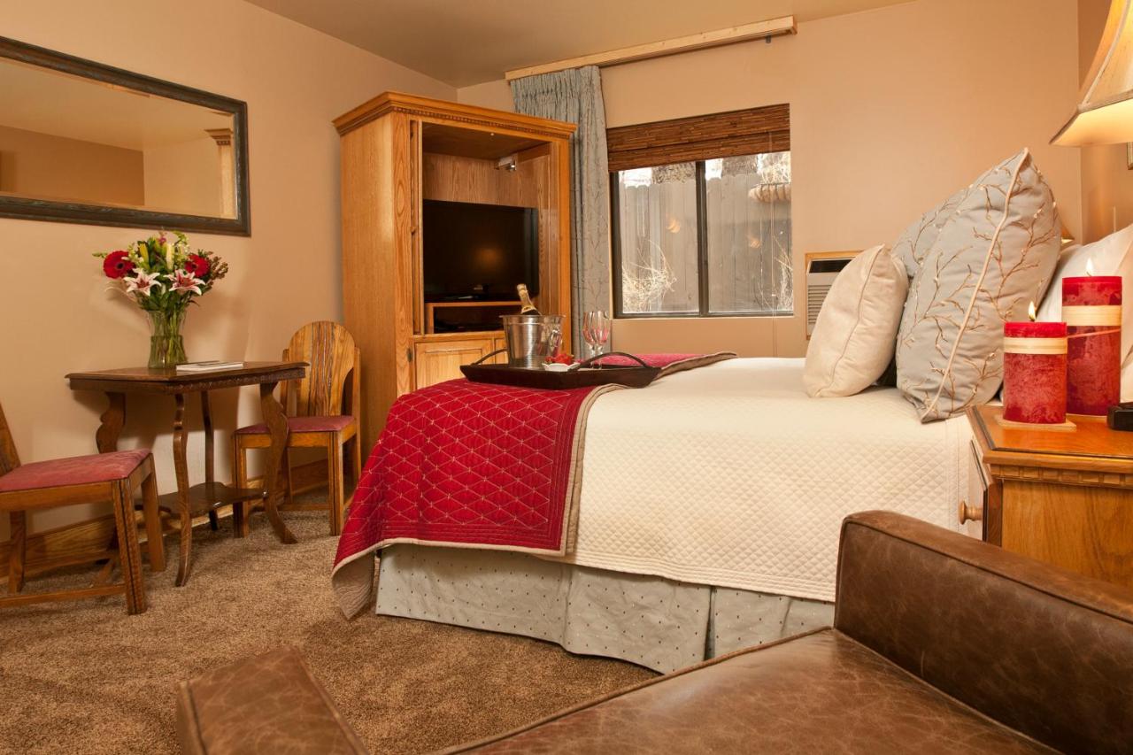 | Inn on The Creek