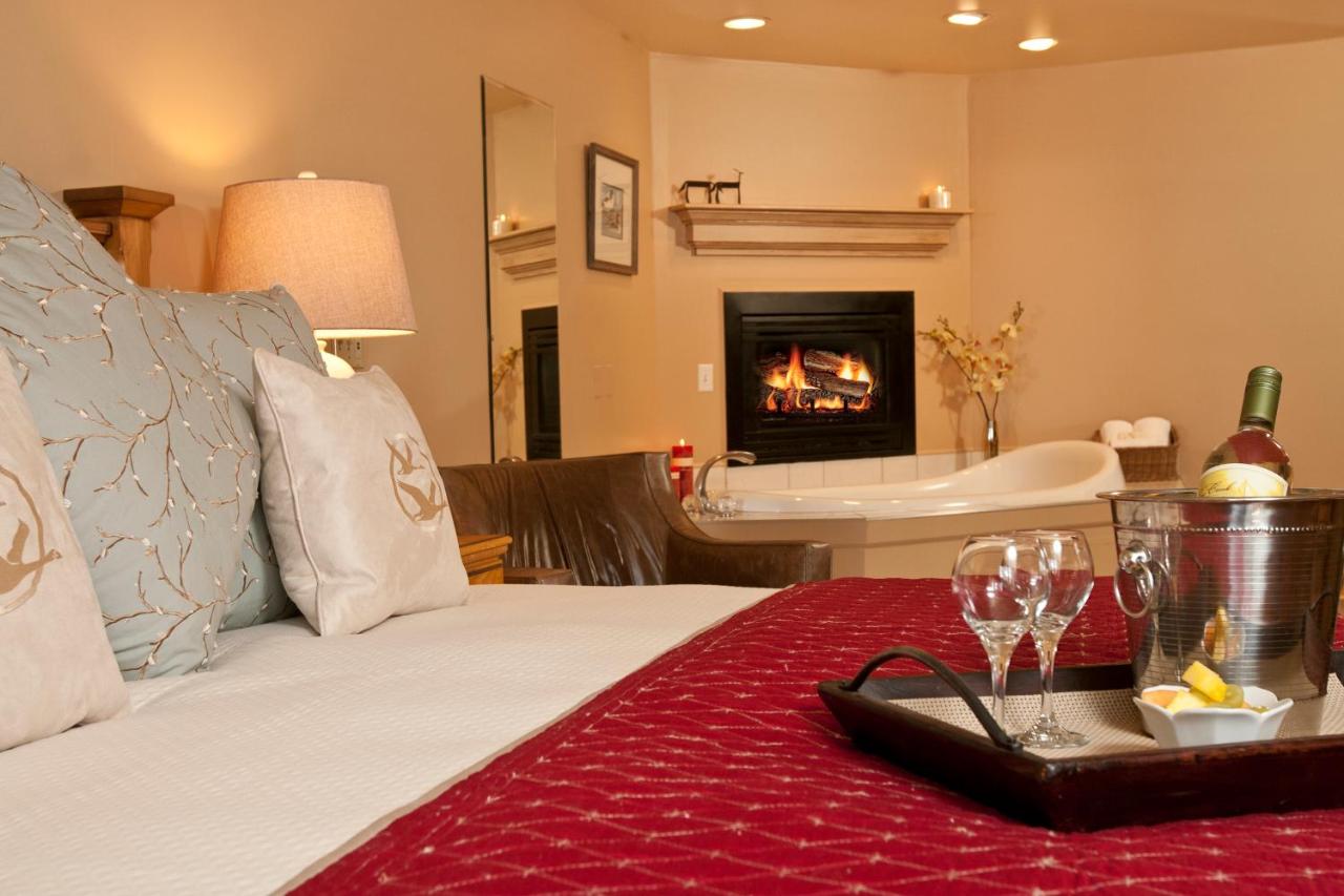 | Inn on The Creek