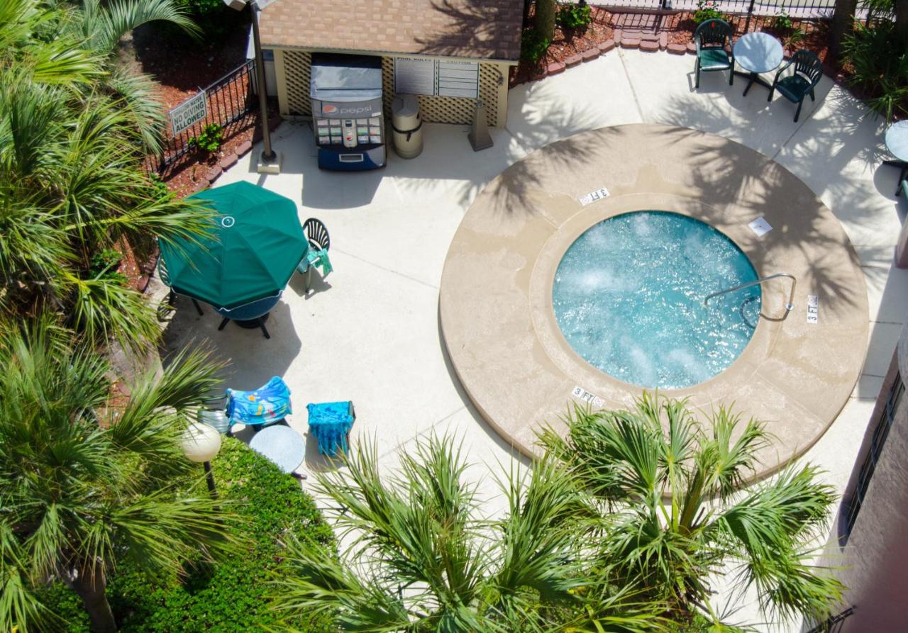 One-Bedroom Suite at Palms Resort