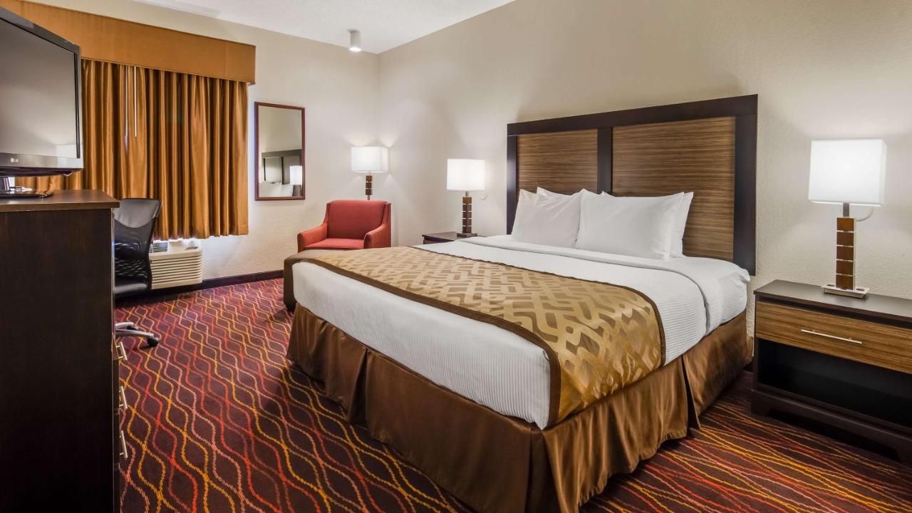 King Room - Non Smoking at Best Western B. R. Guest
