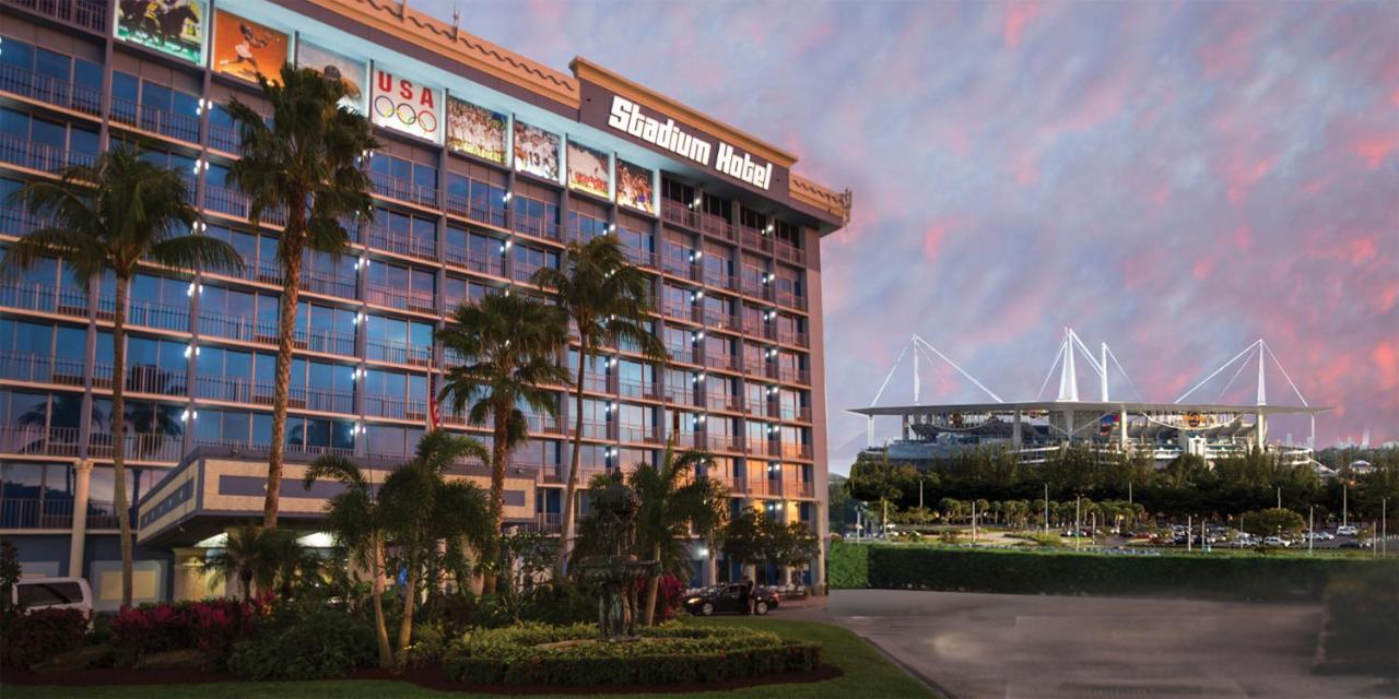  | Stadium Hotel