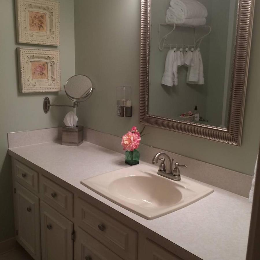 | Caroline's Bed and Breakfast