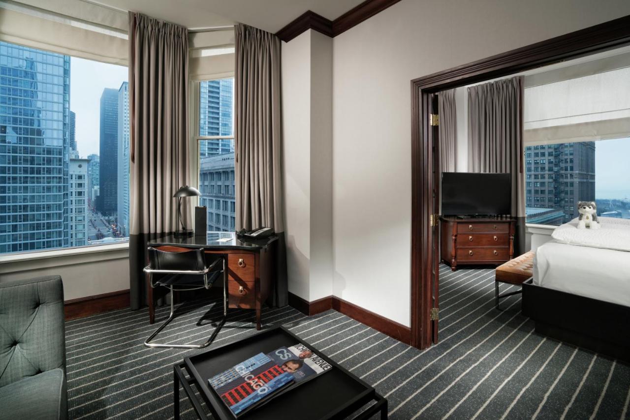Millennium Park King Suite at Staypineapple, An Iconic Hotel, The Loop