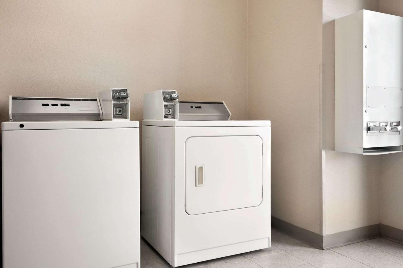 | Microtel Inn & Suites Lodi