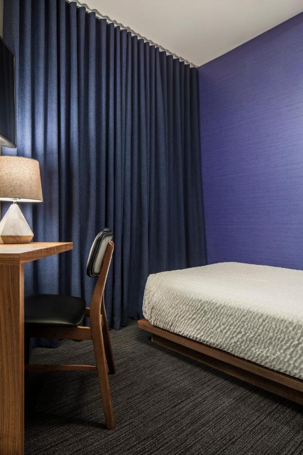 Room with One Double Bed at Hotel Ivy Boston Common