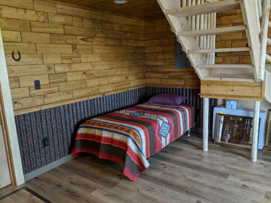 | K3 Guest Ranch