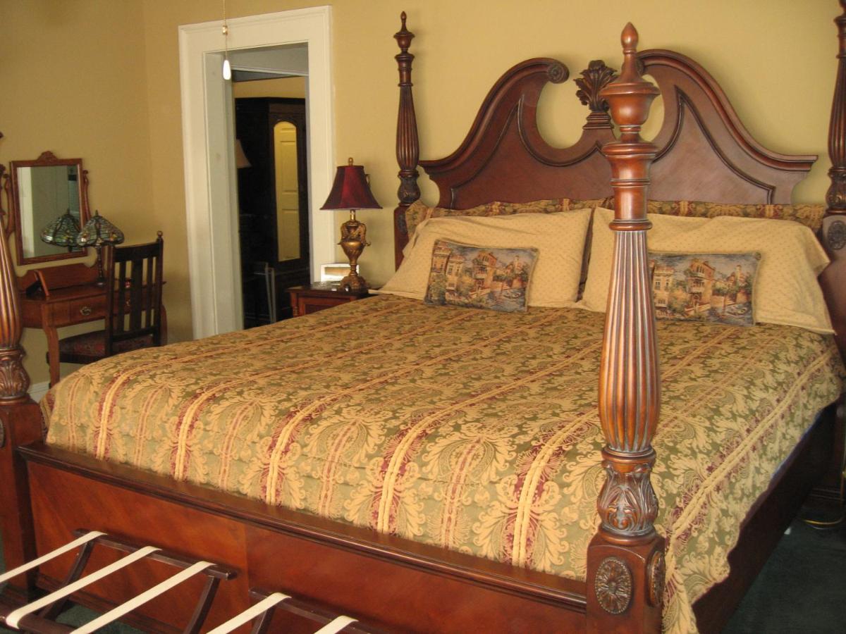 | Strickland Arms Bed and Breakfast