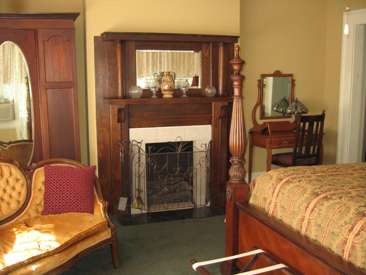 | Strickland Arms Bed and Breakfast