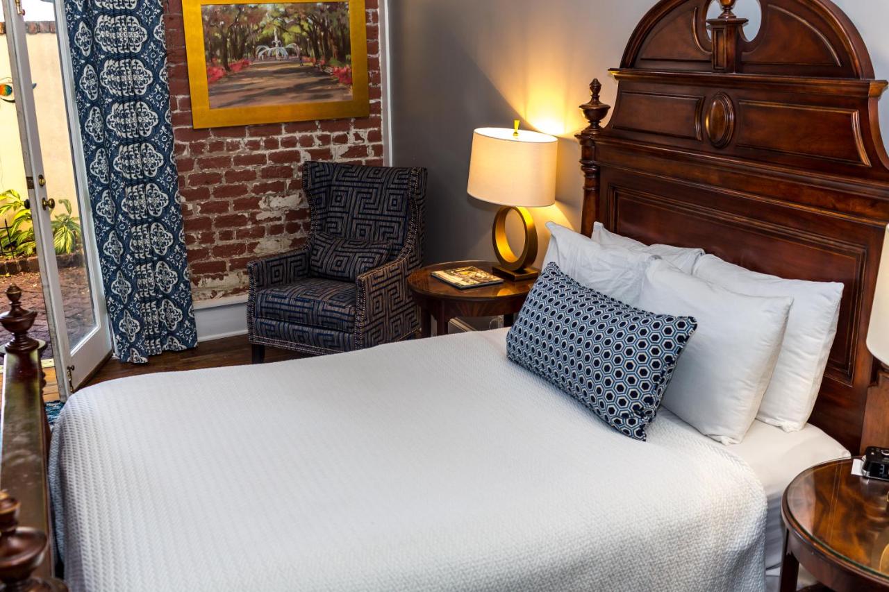 Queen Room with Patio at East Bay Inn, Historic Inns of Savannah Collection