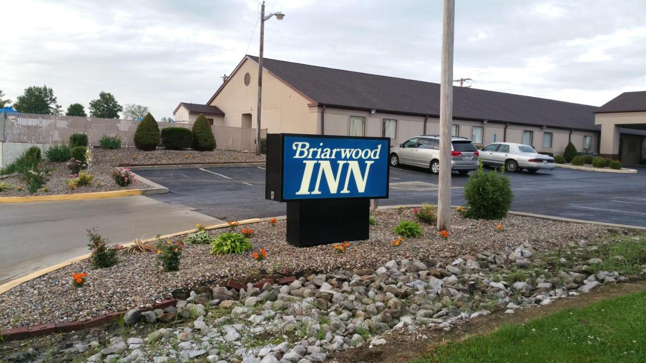 | Briarwood Inn