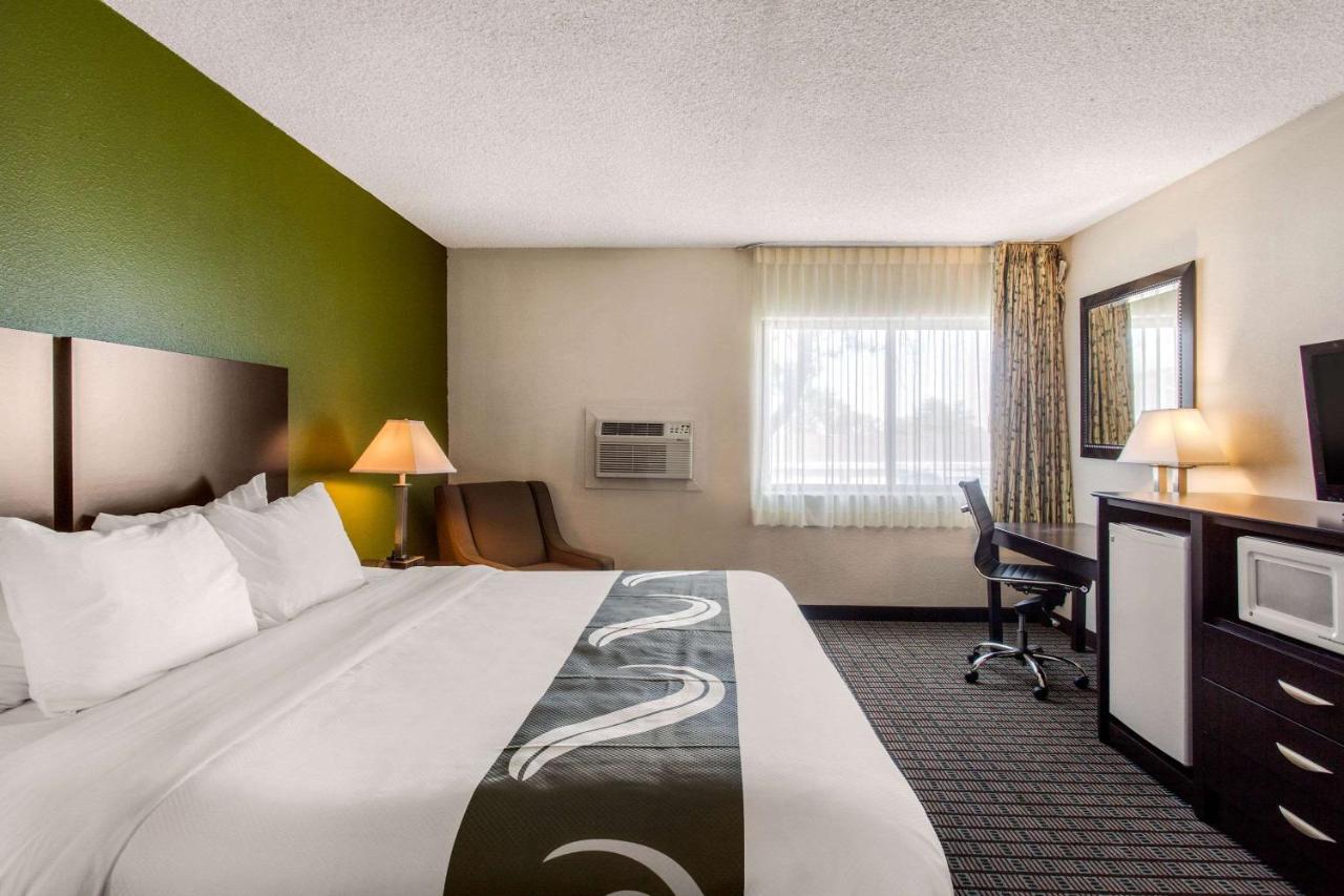 King Room - Non-Smoking at Quality Inn Stateline