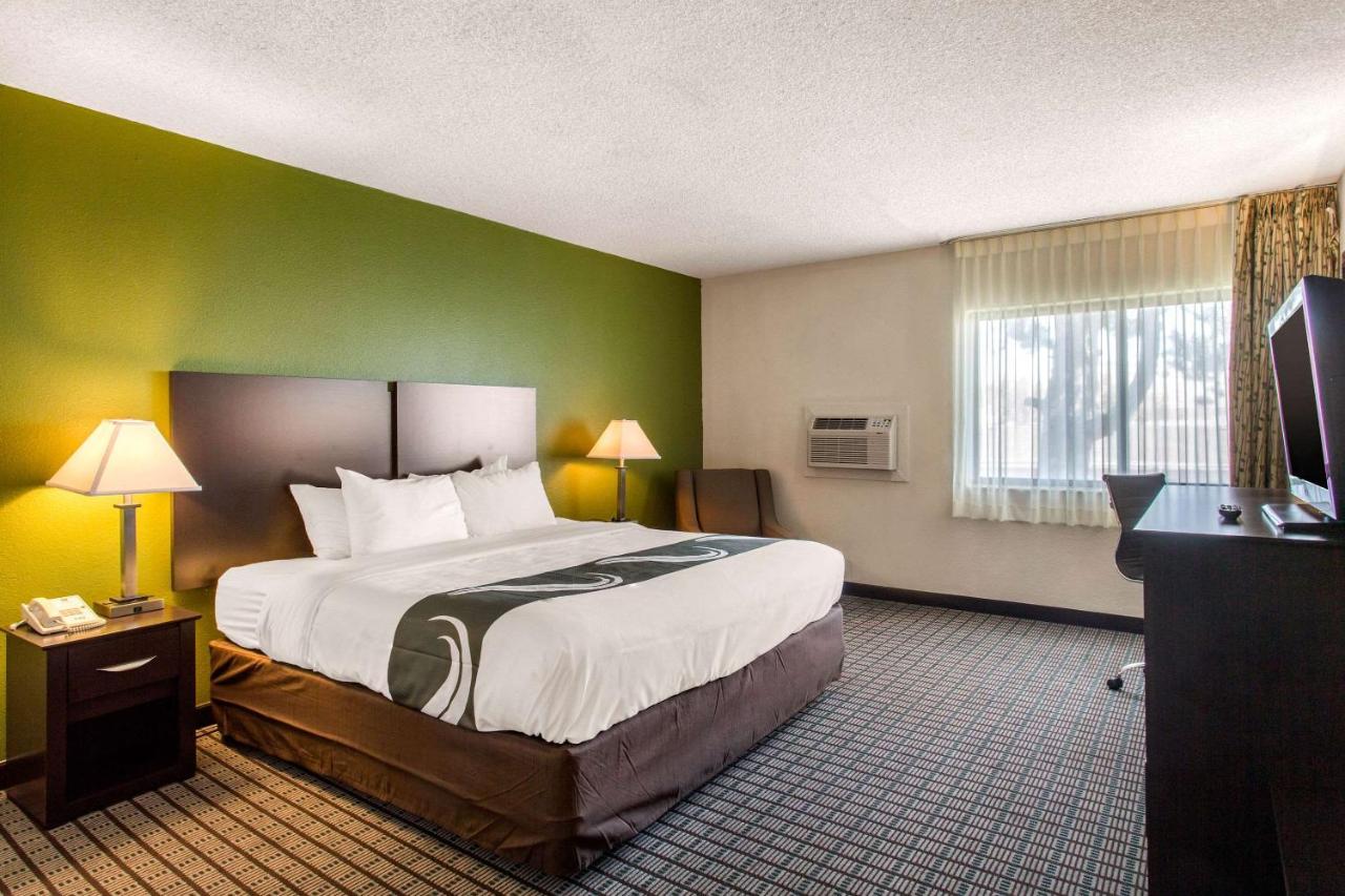 King Room - Non-Smoking at Quality Inn Stateline