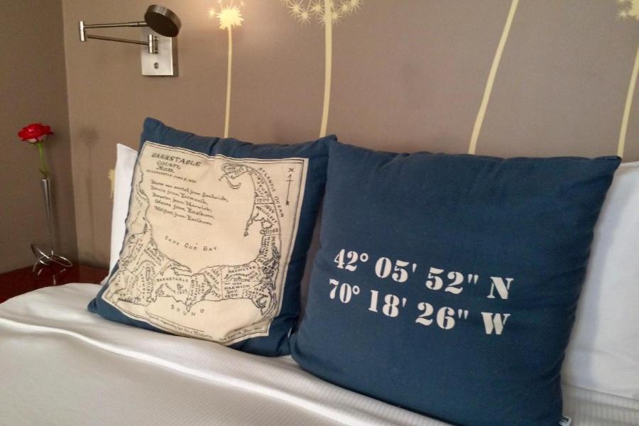 | Benchmark Inn