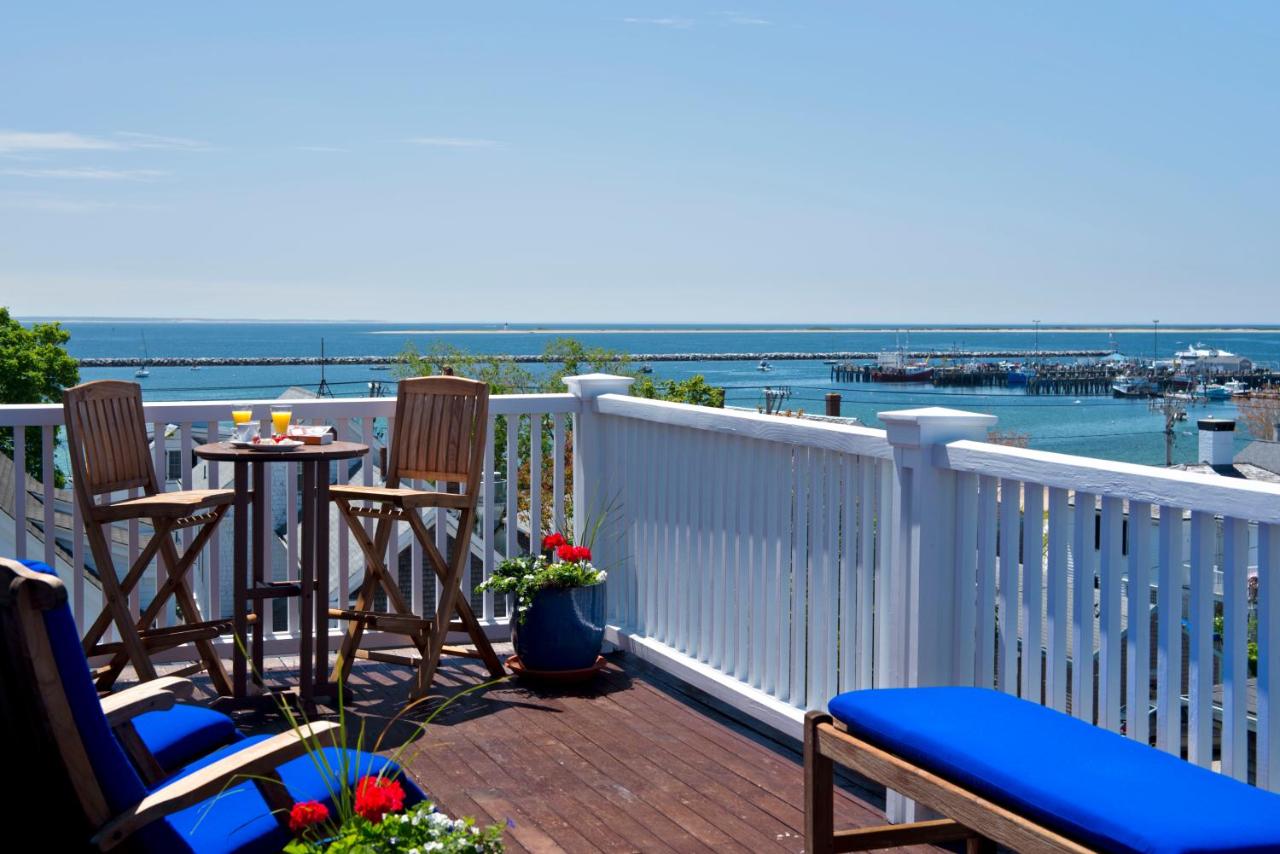 | Benchmark Inn
