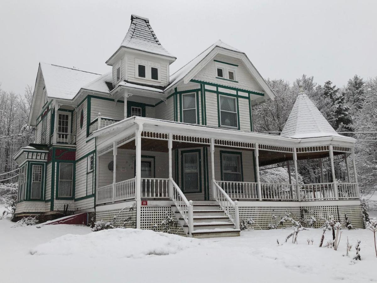 | Antique Rose Inn Windham