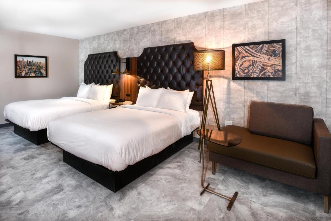  | Hollywood Inn Suites Hotel