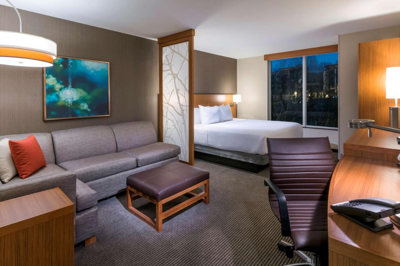 King Room at Hyatt Place Marlborough/Apex Center