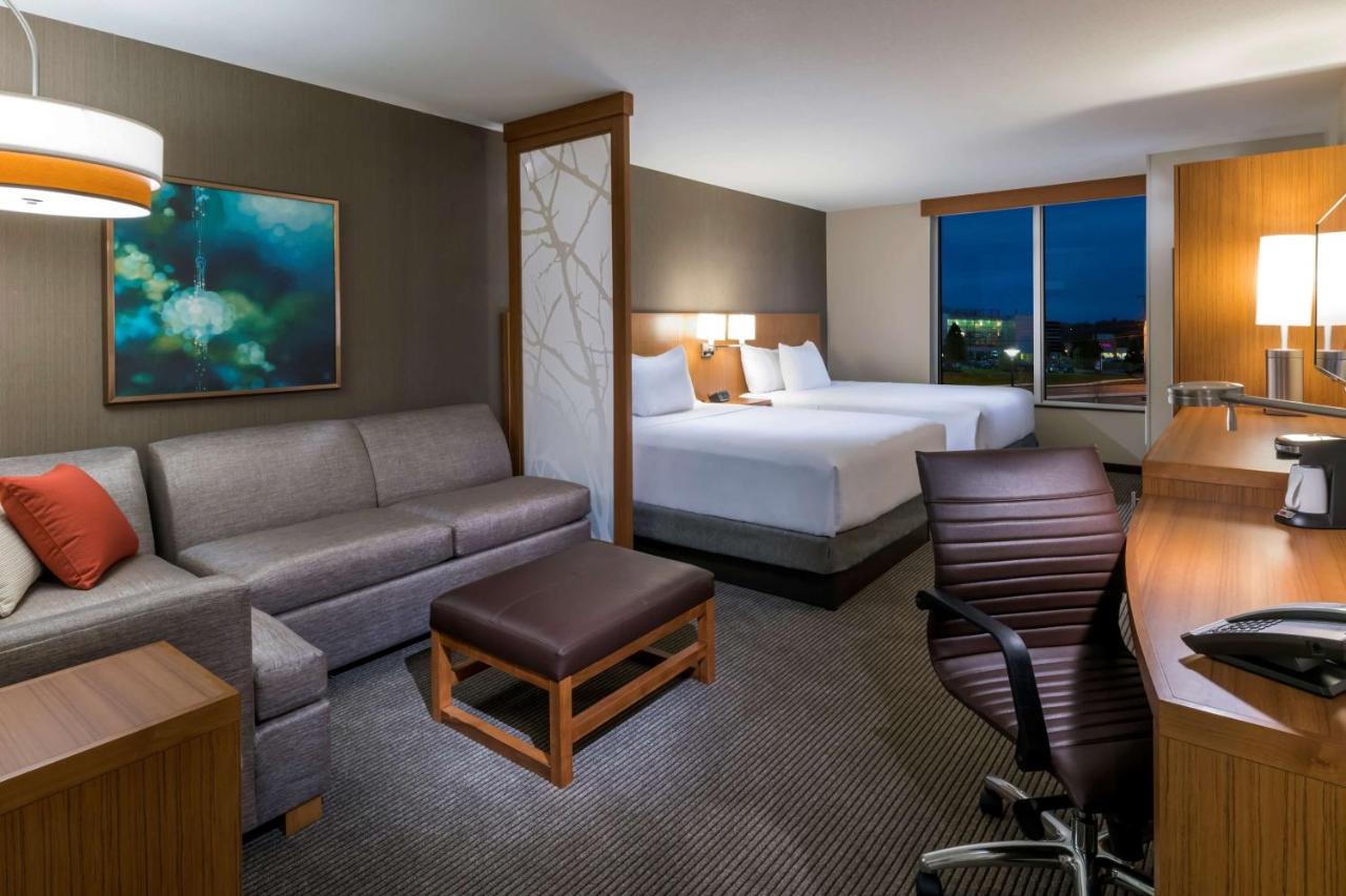 Deluxe Queen Room with Two Queen Beds at Hyatt Place Marlborough/Apex Center