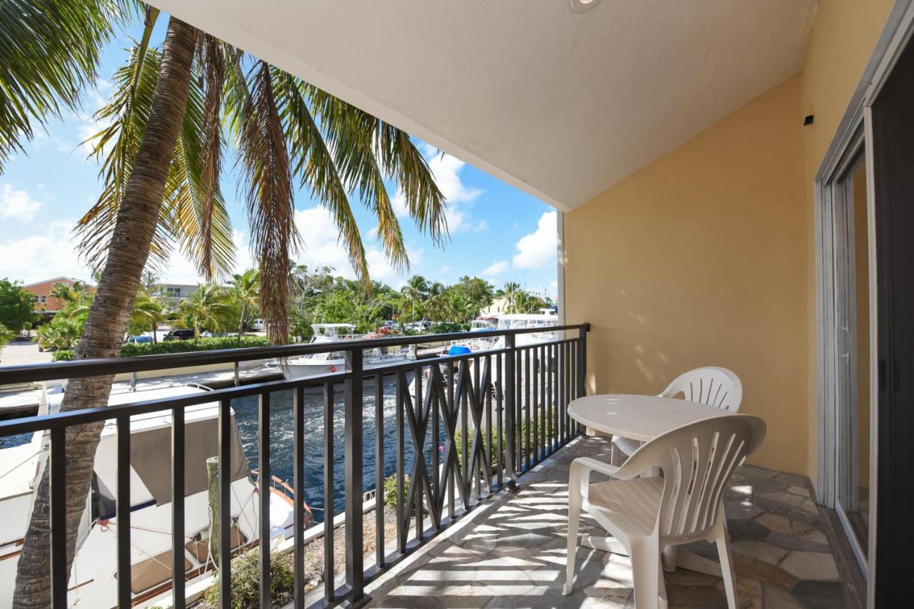 Hearing Impaired King Suite with Balcony - Non Smoking at Waterside Suites & Marina