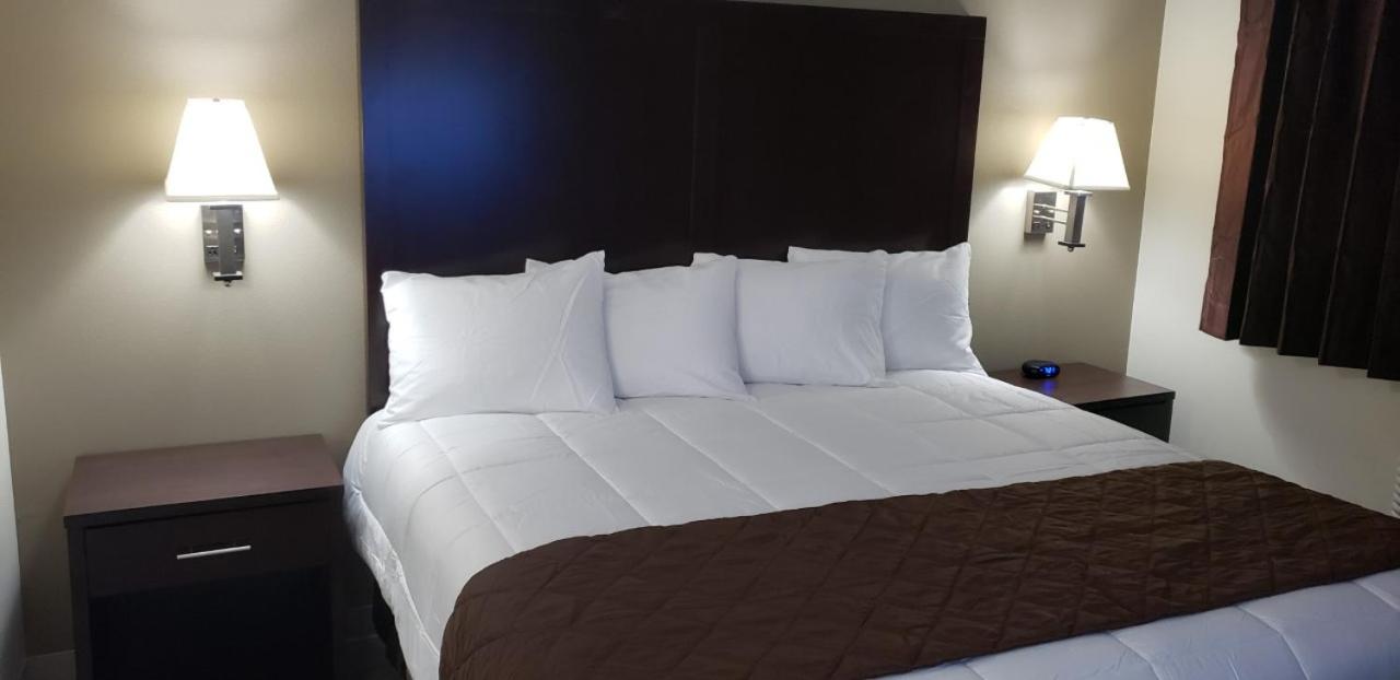 | Econolodge